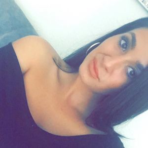 Meet your Posher, Alicia